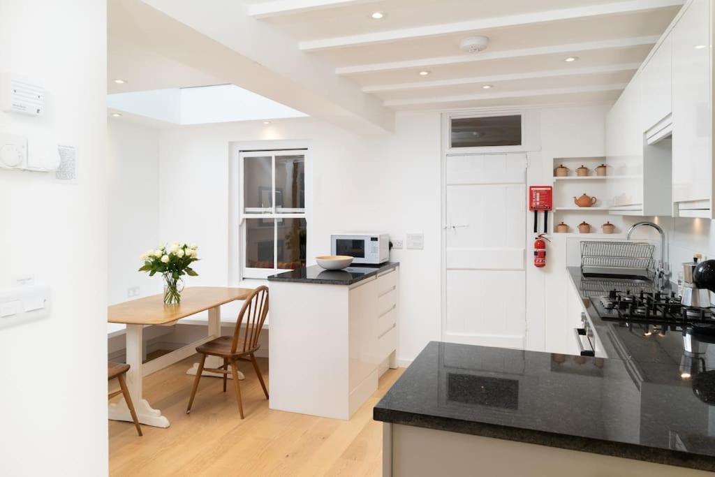 הוילה Beautiful And Contemporary Cornish Townhouse In פנזאנס מראה חיצוני תמונה
