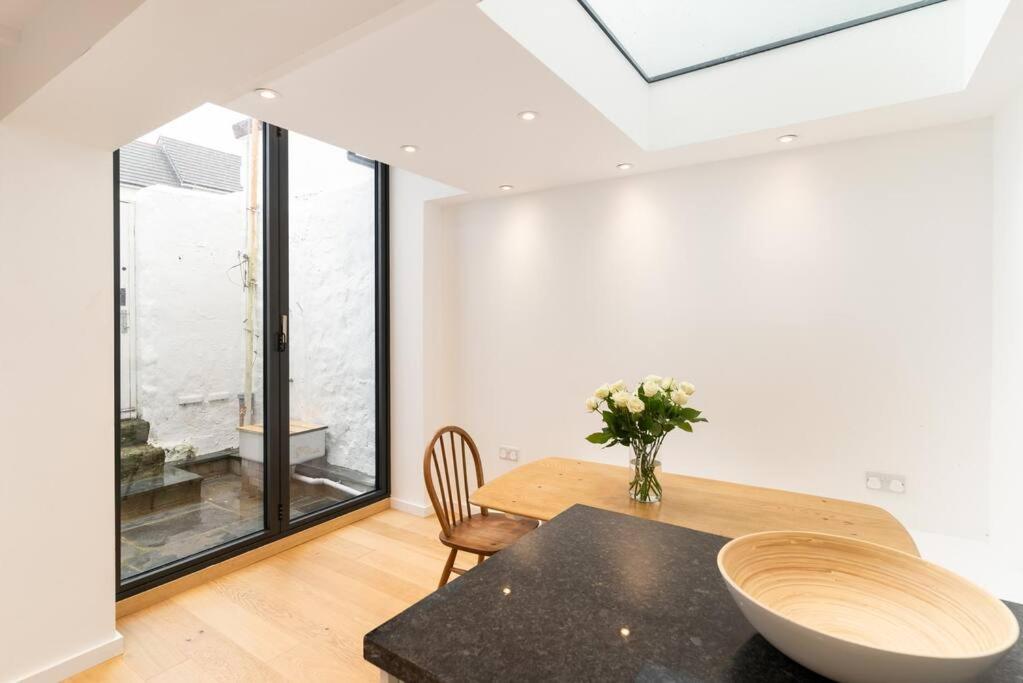 הוילה Beautiful And Contemporary Cornish Townhouse In פנזאנס מראה חיצוני תמונה