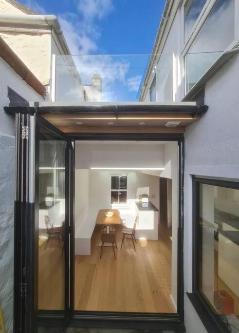 הוילה Beautiful And Contemporary Cornish Townhouse In פנזאנס מראה חיצוני תמונה