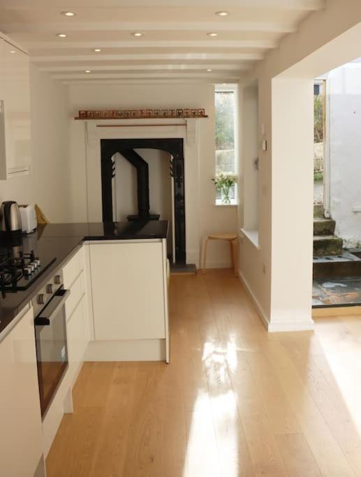 הוילה Beautiful And Contemporary Cornish Townhouse In פנזאנס מראה חיצוני תמונה
