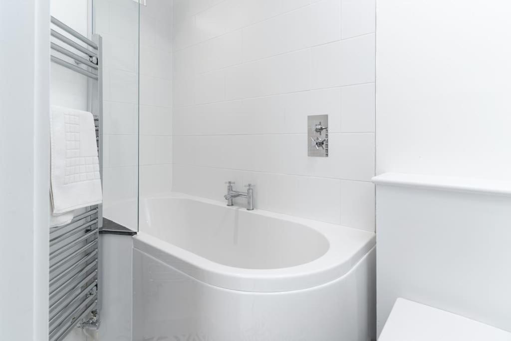 הוילה Beautiful And Contemporary Cornish Townhouse In פנזאנס מראה חיצוני תמונה